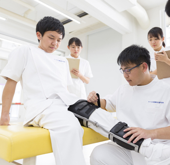 理学療法学科